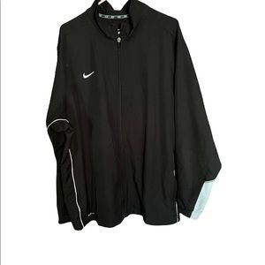 Mens Nike Dry Fit Jacket. XXL